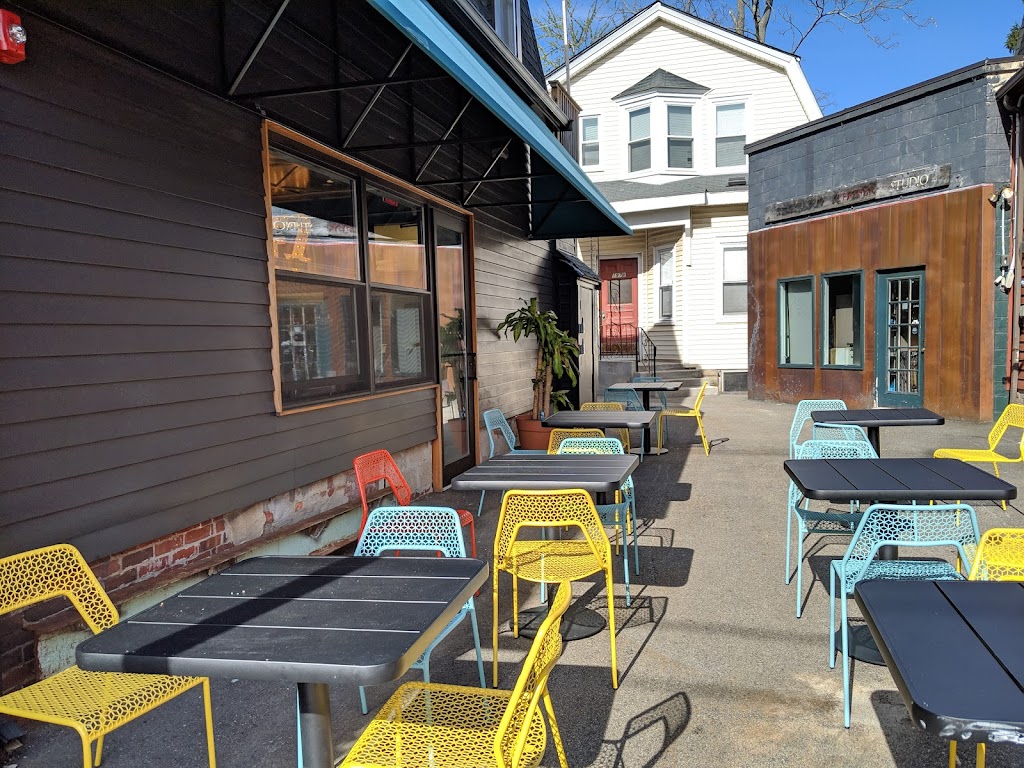 Revival Cafe+Kitchen | cafe | 197 Elm St, Somerville, MA 02144, USA | 6176655899 OR +1 617-665-5899