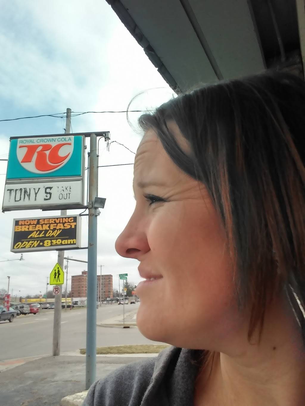 Tonys Original Restaurant | meal takeaway | 2525 E Genesee Ave, Saginaw, MI 48601, USA | 9897534321 OR +1 989-753-4321