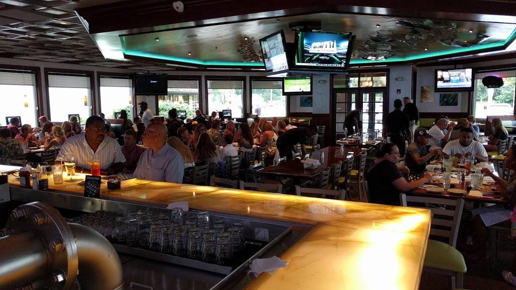 Just Georges | restaurant | 1956 Laskin Rd, Virginia Beach, VA 23454, USA | 7574288940 OR +1 757-428-8940