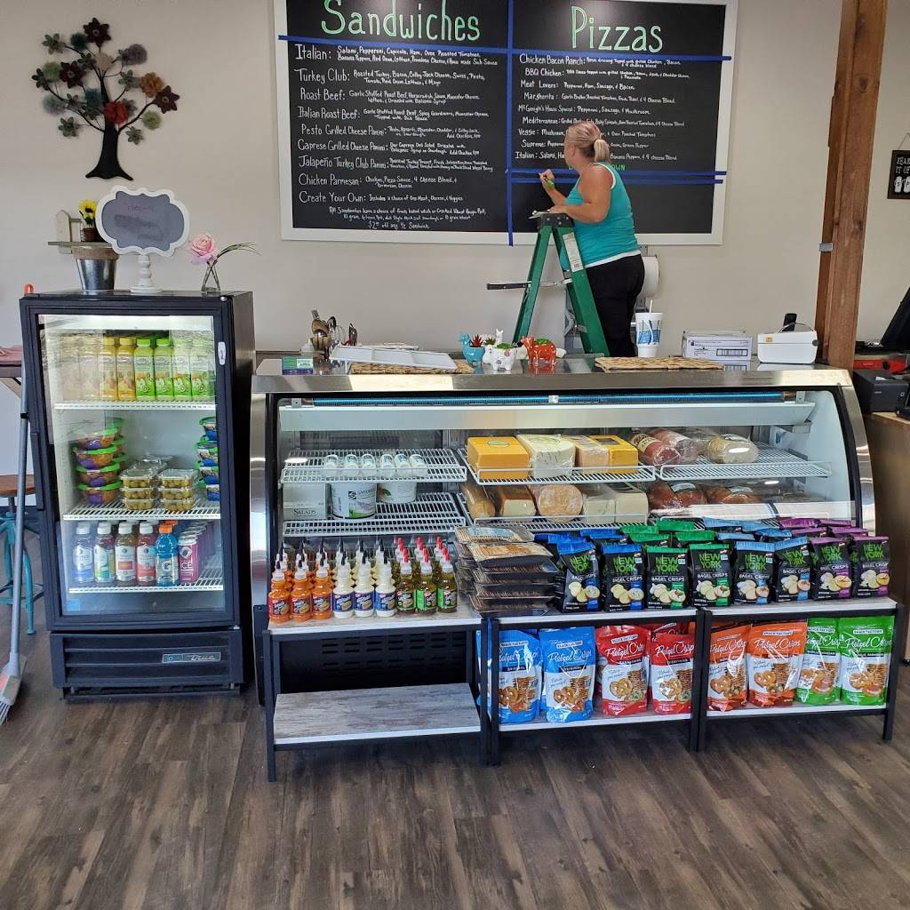 McGonigles Market Deli Pizza | restaurant | 1583 Capital Ave NE, Battle Creek, MI 49017, USA | 2693393774 OR +1 269-339-3774