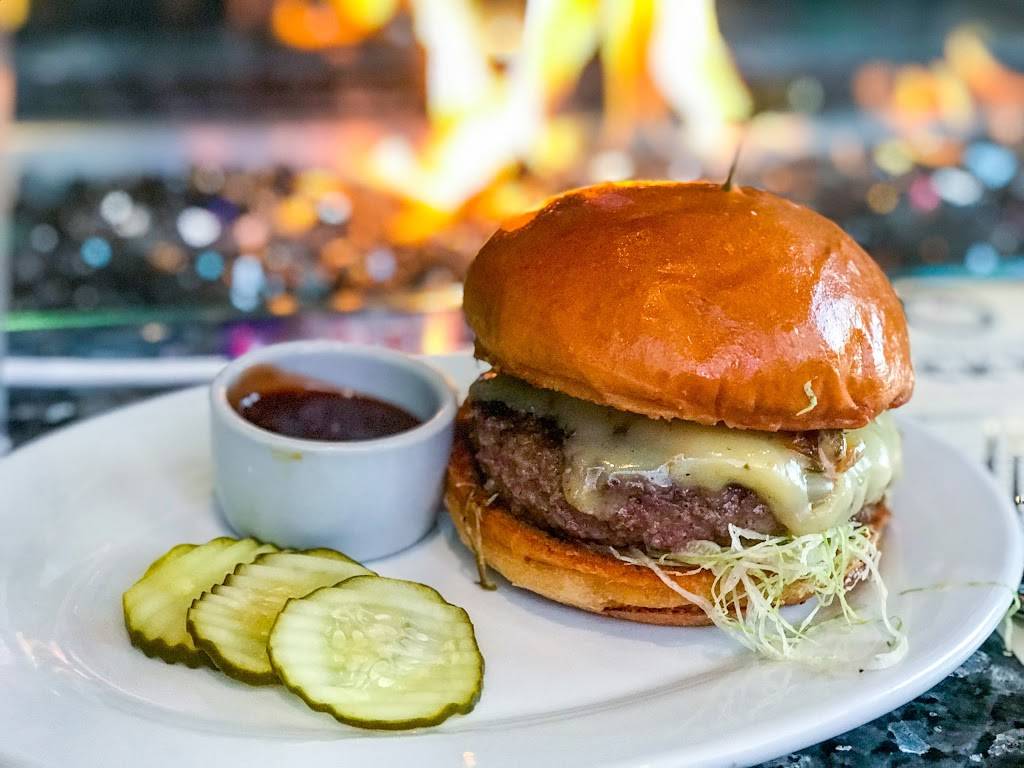 Zin Burger | restaurant | 7000 Arundel Mills Cir, Hanover, MD 21076, USA | 4103791010 OR +1 410-379-1010