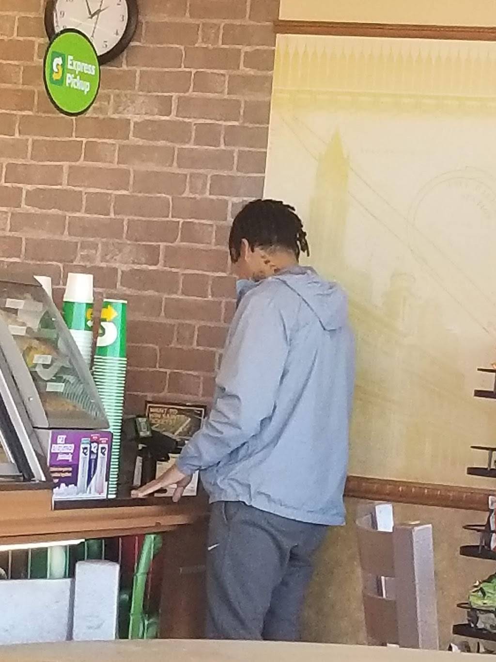 Subway | meal takeaway | 5015 Lapalco Blvd, Marrero, LA 70072, USA | 5043482325 OR +1 504-348-2325