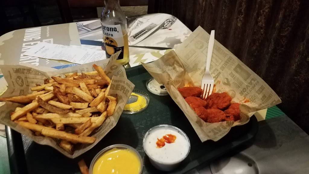 Wingstop | restaurant | 114B W Southmore Ave, Pasadena, TX 77502, USA | 7134729464 OR +1 713-472-9464