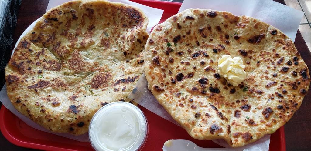 New India Sweets & Restaurant | restaurant | 1201 Britannia Rd W, Mississauga, ON L5V 1N2, Canada | 9058141730 OR +1 905-814-1730