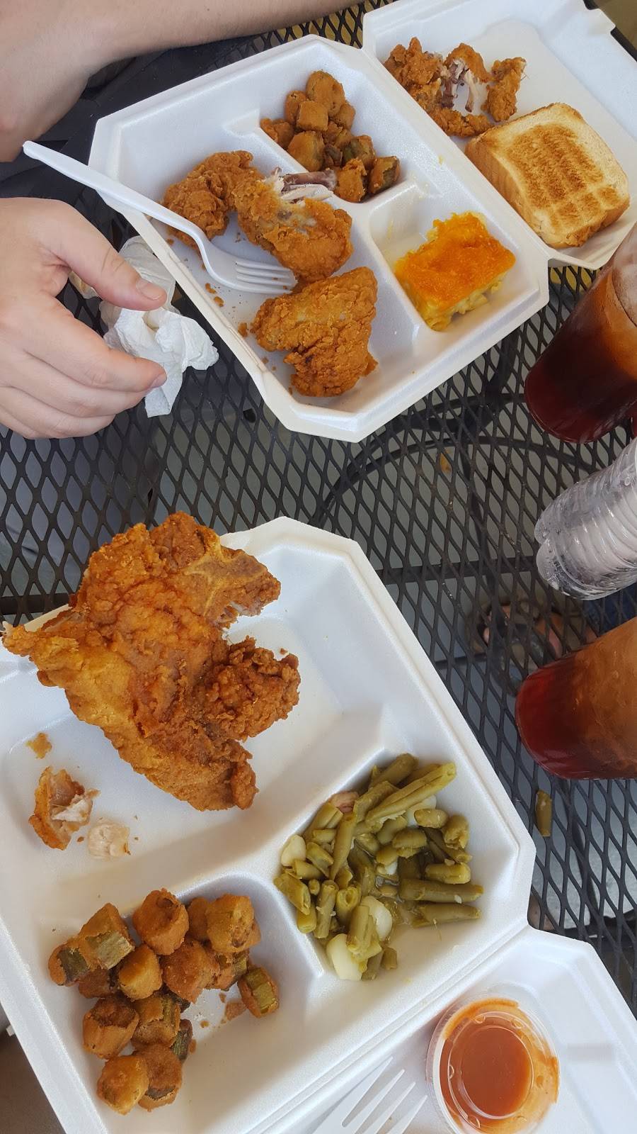 E & N | restaurant | 598 6th St, Madison, AL 35756, USA | 2564646655 OR +1 256-464-6655