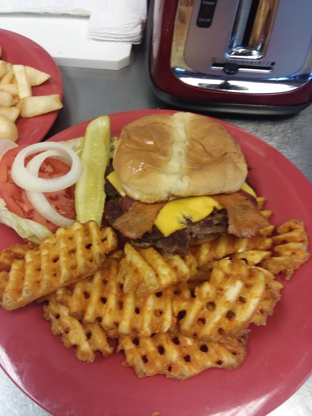 Mommas Kitchen | restaurant | 2125 Rocky Dr, Paris, KY 40361, USA | 8599882122 OR +1 859-988-2122