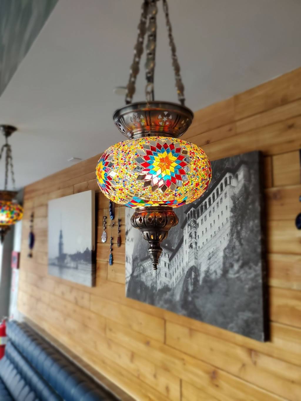 Kervan | restaurant | 1811 Emmons Ave, Brooklyn, NY 11223, USA | 7185136585 OR +1 718-513-6585