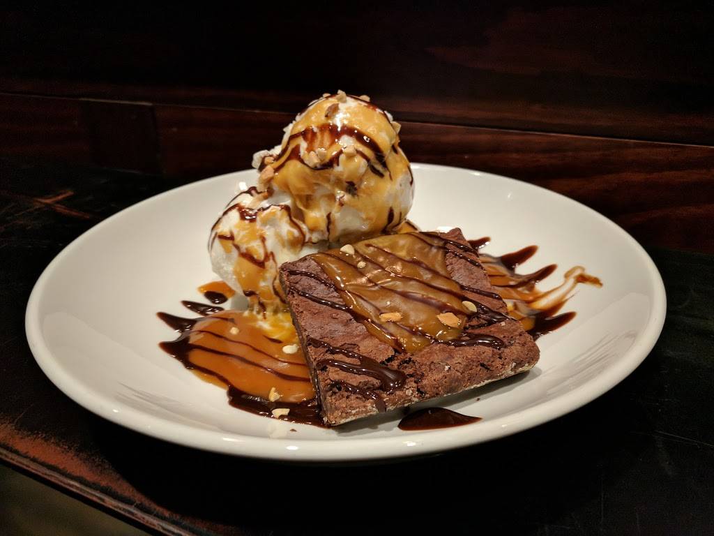 Iron Hill Brewery and Restaurant | restaurant | 13107 Town Center Blvd, Voorhees Township, NJ 08043, USA | 8565459009 OR +1 856-545-9009