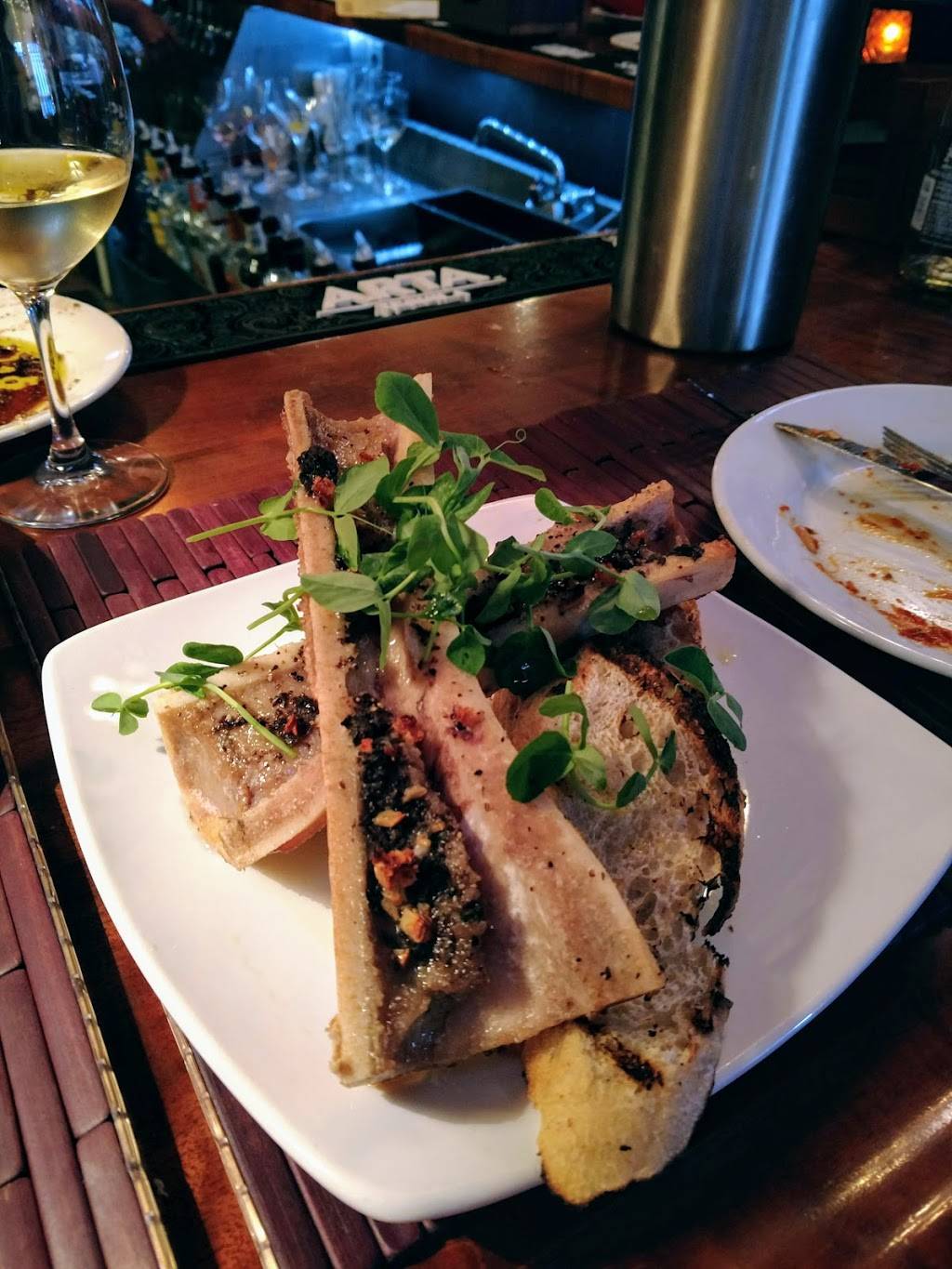 Halseys Restaurant | restaurant | 106 Seneca St, Geneva, NY 14456, USA | 3157894070 OR +1 315-789-4070