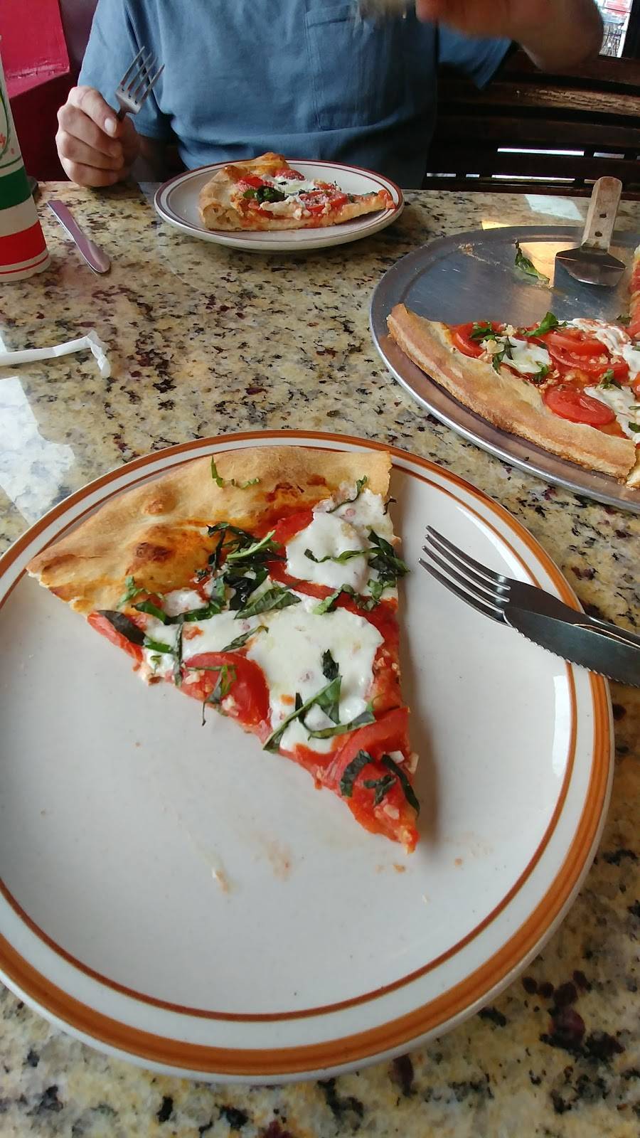 Enzos Pizza | restaurant | 4437 Cowan Rd, Tucker, GA 30084, USA | 7709383696 OR +1 770-938-3696