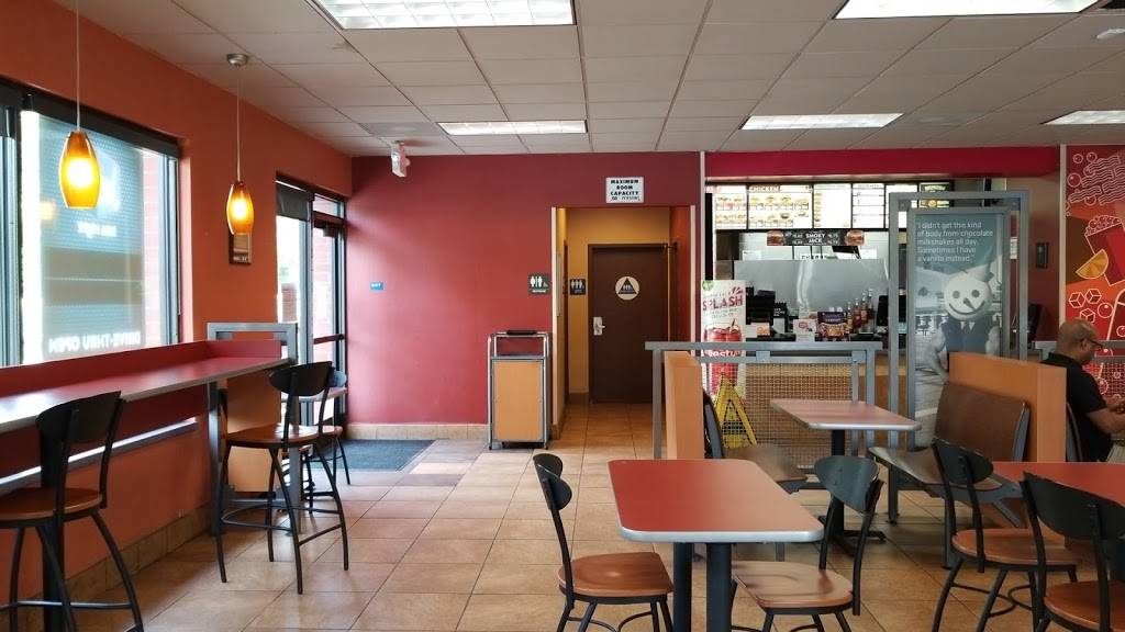 Jack in the Box | restaurant | 2750 Del Paso Rd, Sacramento, CA 95834, USA | 9162856753 OR +1 916-285-6753