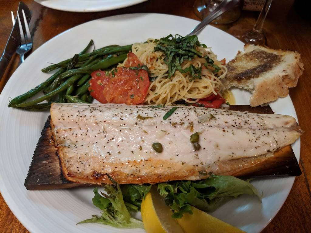 Wood Fire Trattoria | restaurant | 134 S Front St, Dowagiac, MI 49047, USA | 2697820007 OR +1 269-782-0007