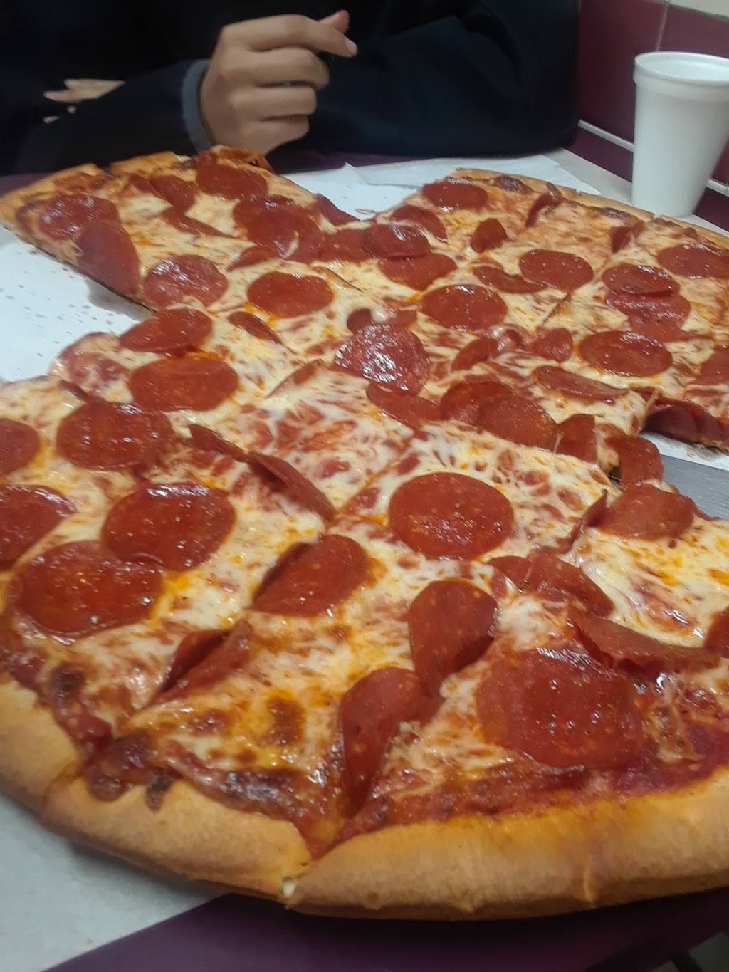 Naples Pizza | restaurant | 4300 S Western Ave, Chicago, IL 60609, USA | 7738439844 OR +1 773-843-9844