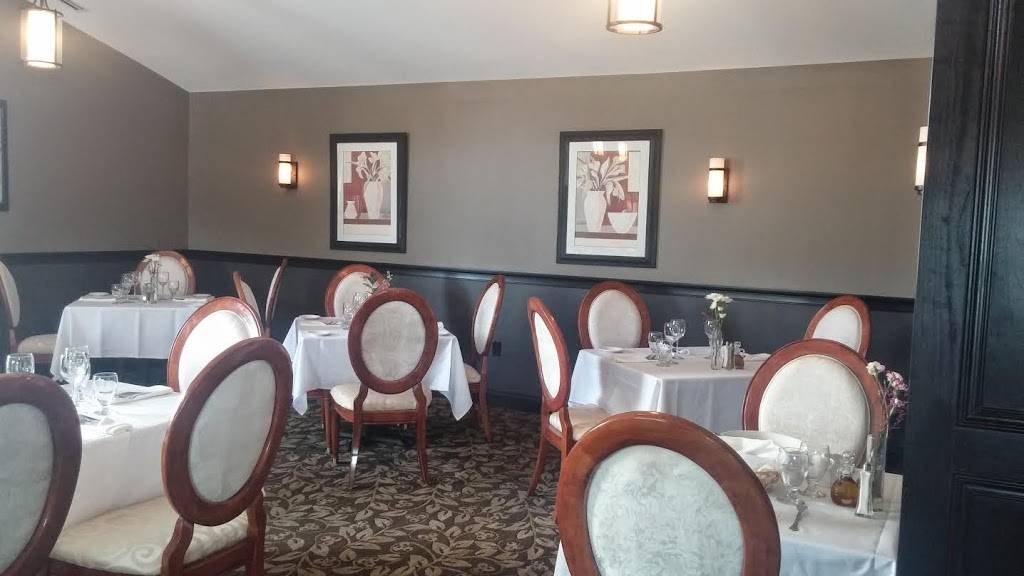 Cuginos Italian Restaurant | restaurant | 6011 Main St, Williamsville, NY 14221, USA | 7166338432 OR +1 716-633-8432