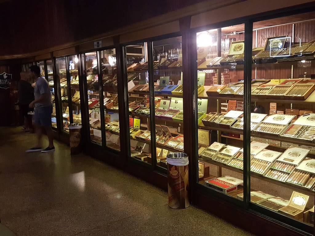 King Corona Cigars Bar And Cafe | restaurant | 1523 E 7th Ave, Tampa, FL 33605, USA | 8132419109 OR +1 813-241-9109