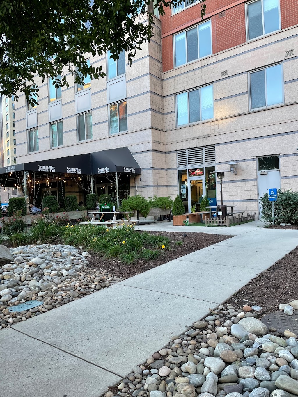 Side Door Pizza | meal takeaway | 909 New Jersey Ave SE, Washington, DC 20003, USA | 2028179302 OR +1 202-817-9302