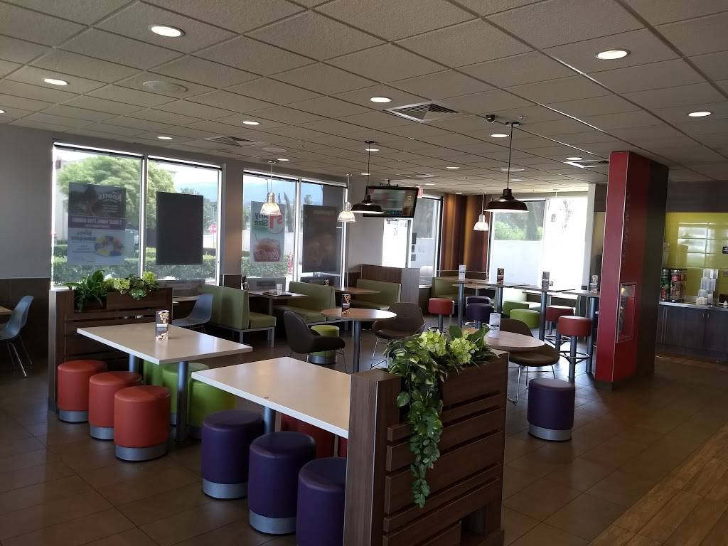McDonalds | cafe | 808 Serfas Club Dr, Corona, CA 92882, USA | 9513409089 OR +1 951-340-9089