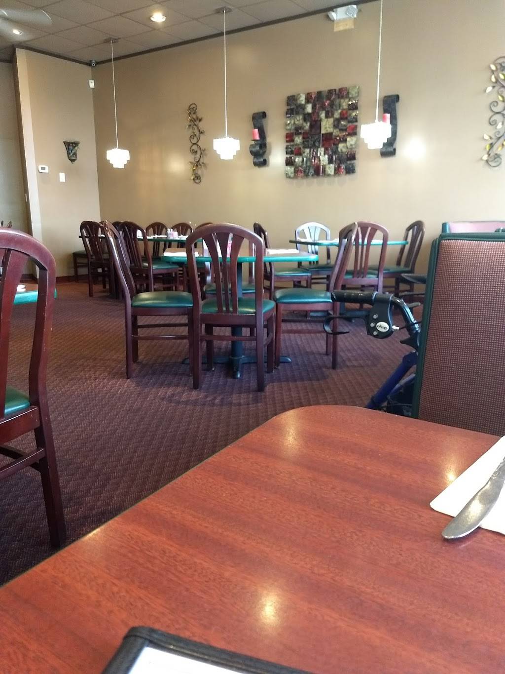 Dianes Restaurant | restaurant | 1951 Anderson Ferry Rd, Cincinnati, OH 45238, USA | 5134516500 OR +1 513-451-6500