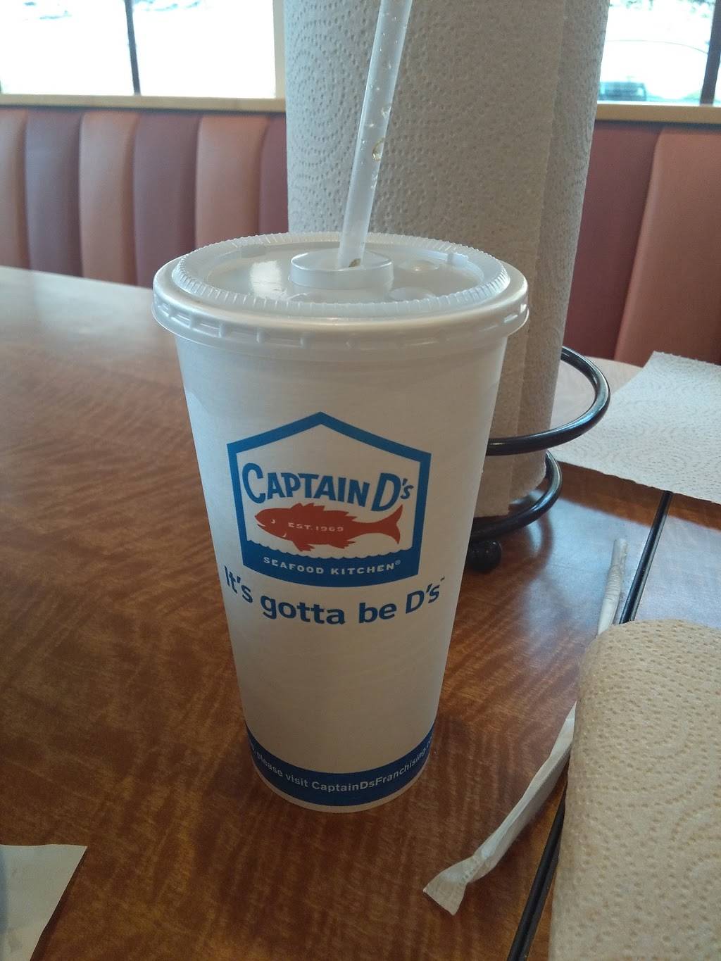 Captain Ds | restaurant | 149 Village Ln, Hazard, KY 41701, USA | 6064393510 OR +1 606-439-3510