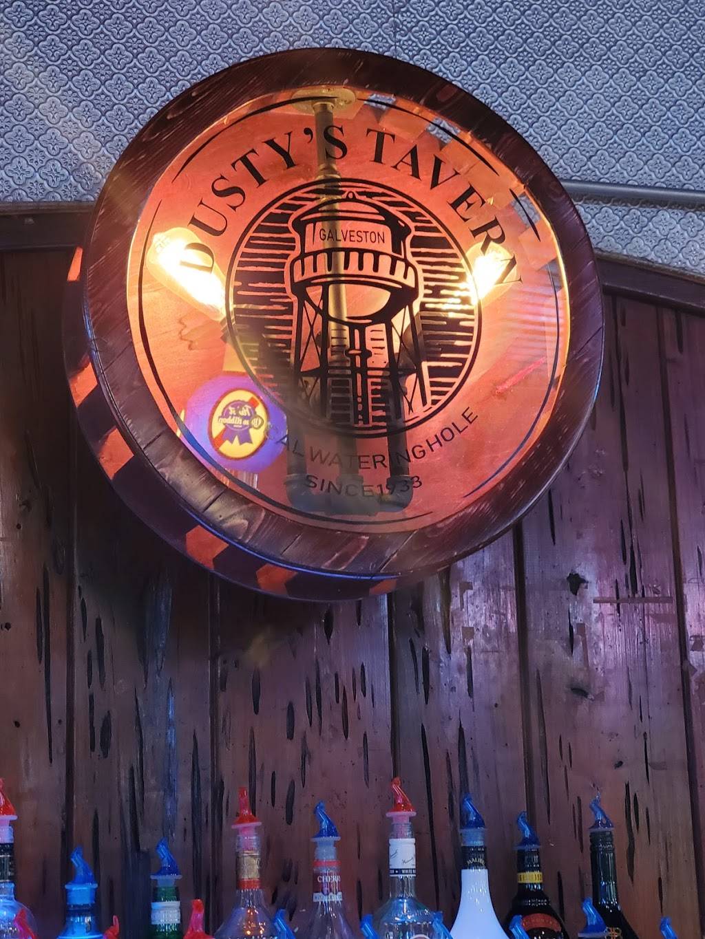 Dustys Tavern | restaurant | 116 N, Sycamore St, Galveston, IN 46932, USA | 5746997495 OR +1 574-699-7495