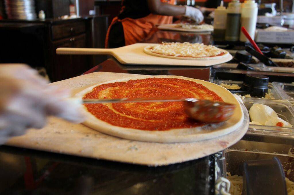 1000 Degrees Pizza Salad Wings of Heathrow | restaurant | 1109 International Pkwy Suite 1601, Lake Mary, FL 32746, USA | 4073330722 OR +1 407-333-0722