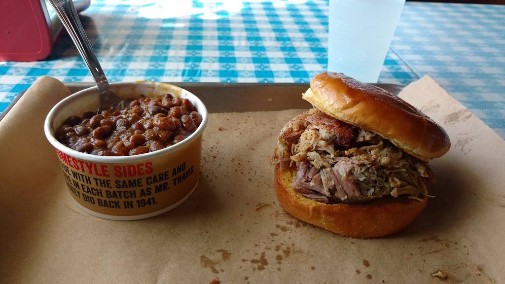 Dickeys Barbecue Pit | restaurant | 599 S Chickasaw Trail Ste 400, Orlando, FL 32825, USA | 4076746420 OR +1 407-674-6420