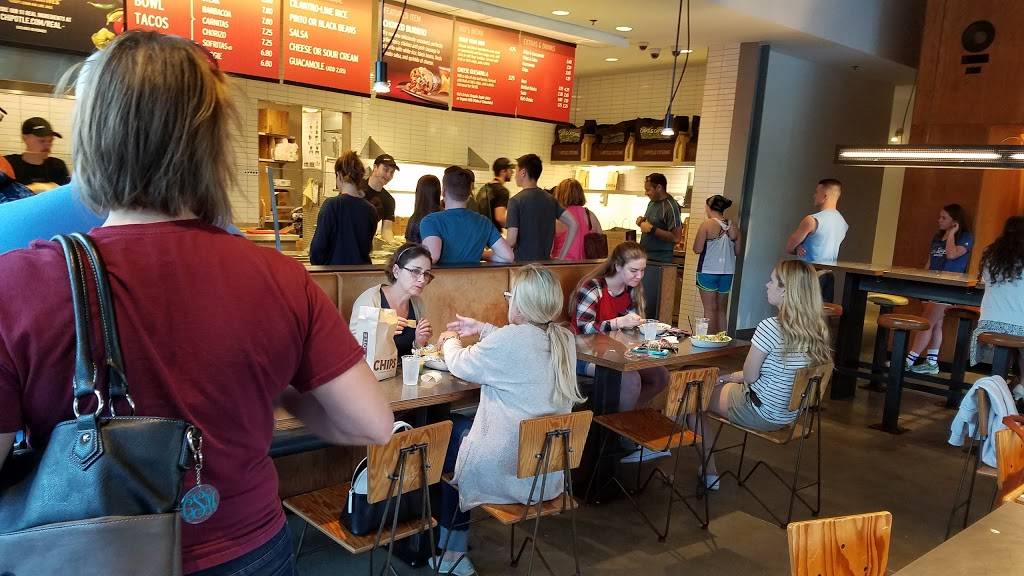 Chipotle Mexican Grill | restaurant | 4010 Wards Rd Suite A, Lynchburg, VA 24502, USA | 4342376931 OR +1 434-237-6931