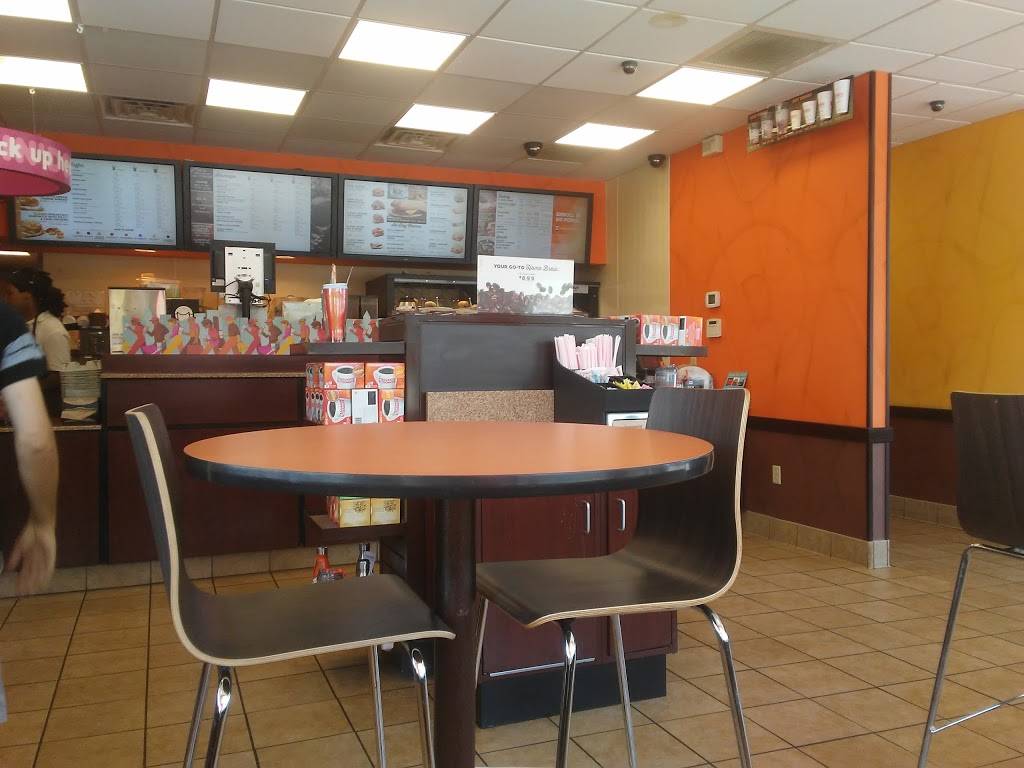 Dunkin | cafe | 5555 Roosevelt Blvd, Jacksonville, FL 32244, USA | 9043841284 OR +1 904-384-1284