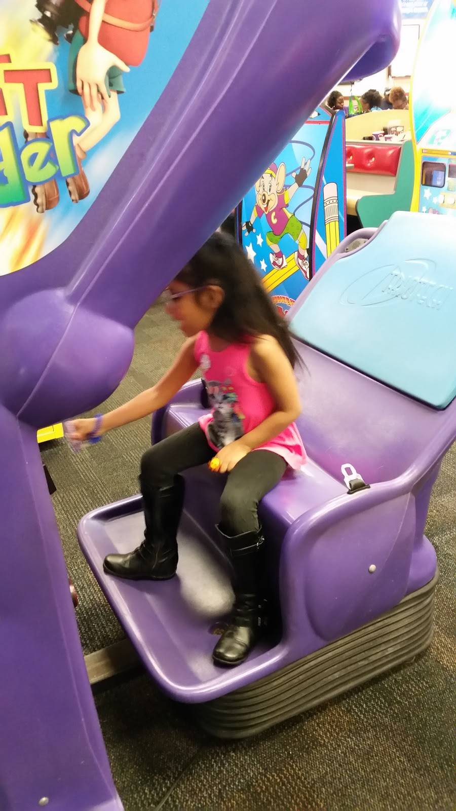 Chuck E. Cheese | restaurant | 5077 Monroe St, Toledo, OH 43623, USA | 4198419133 OR +1 419-841-9133