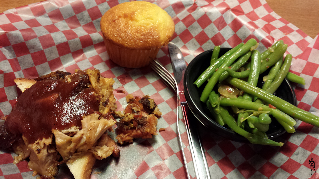 Famous Daves Bar-B-Que | restaurant | 4390 Blue Diamond Rd, Las Vegas, NV 89139, USA | 7026337427 OR +1 702-633-7427