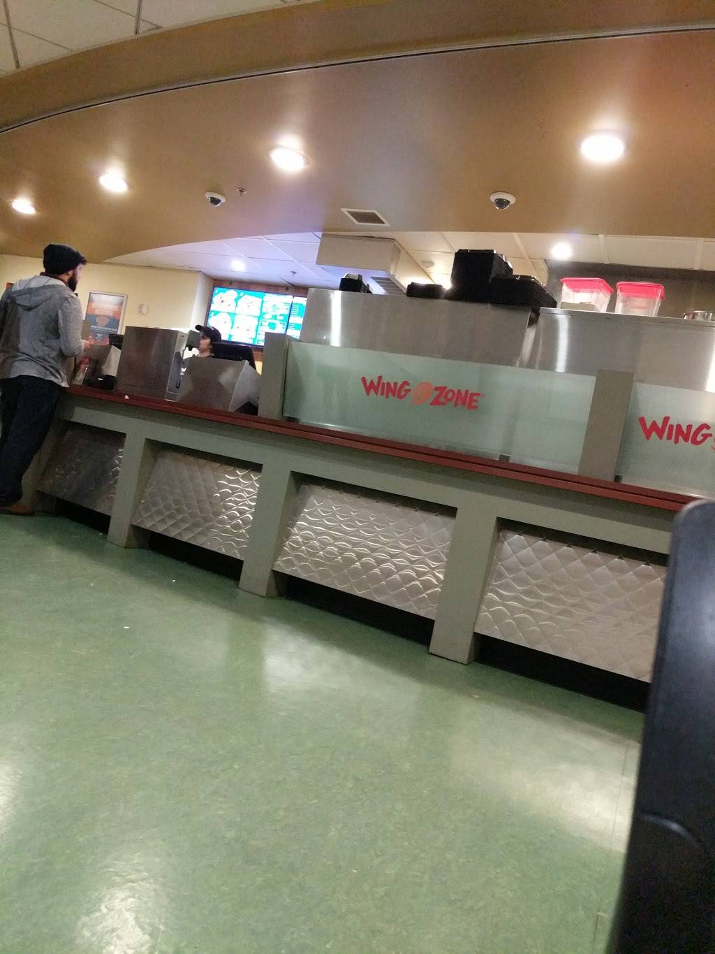 Wing Zone | restaurant | The Hub, 4400 Rivanna River Way, Fairfax, VA 22030, USA | 7039939464 OR +1 703-993-9464