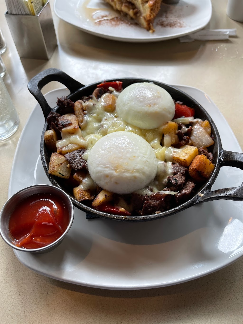 Sanfords | restaurant | 30-13 Broadway, Astoria, NY 11106, USA | 7189329569 OR +1 718-932-9569