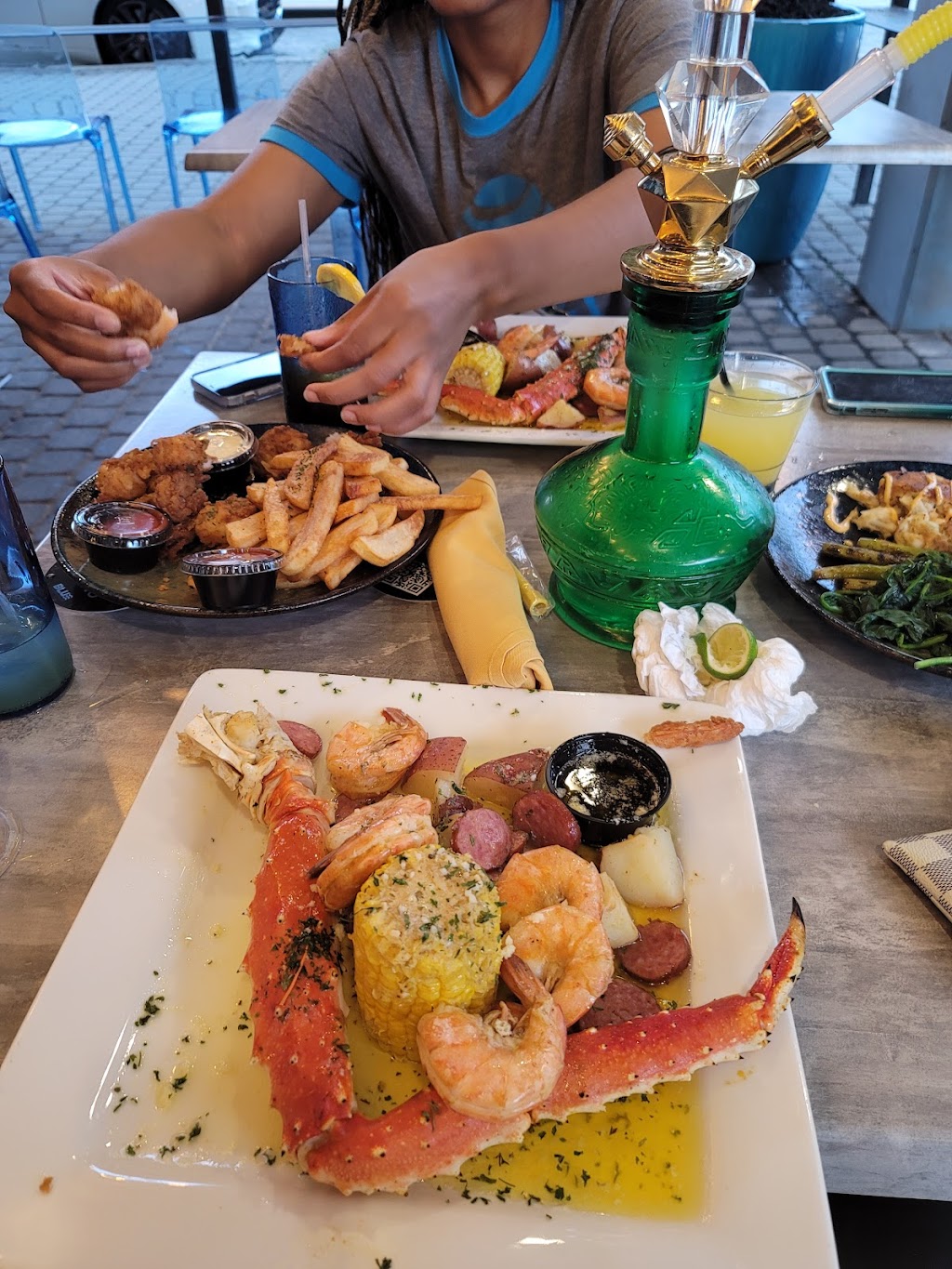 Cirque Blu Seafood House | restaurant | 935 Marietta St NW, Atlanta, GA 30318, USA | 6787051783 OR +1 678-705-1783