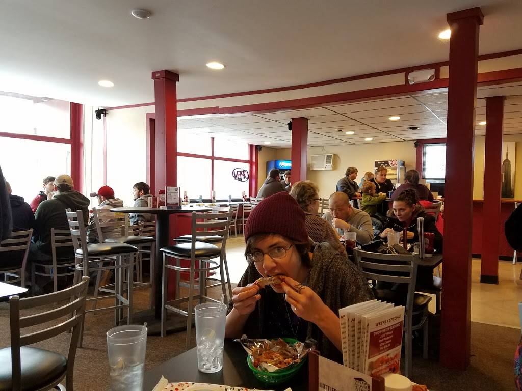 Lolas Pizzeria | restaurant | 16 Church St, North Walpole, NH 03609, USA | 6034457151 OR +1 603-445-7151