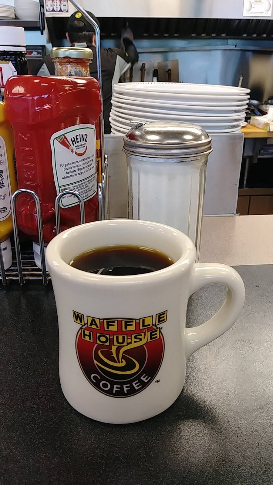 Waffle House | meal takeaway | 2147 W Pinhook Rd, Lafayette, LA 70508, USA | 3372611125 OR +1 337-261-1125