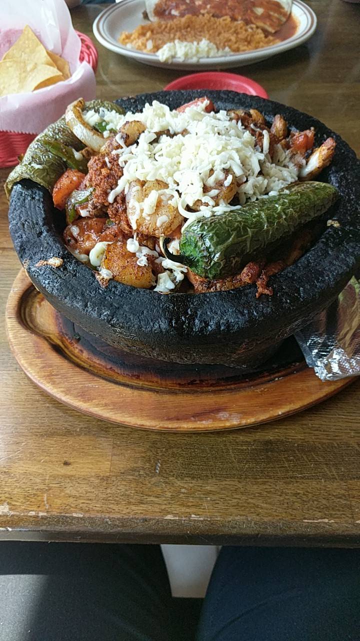 Guadalajara | restaurant | 262 Village Square, Pleasant View, TN 37146, USA | 6157460776 OR +1 615-746-0776