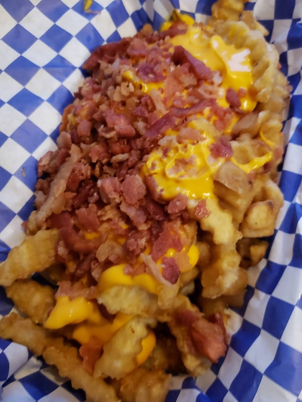 716 Wings | restaurant | 1055 Piney Forest Rd, Danville, VA 24540, USA | 4344254956 OR +1 434-425-4956