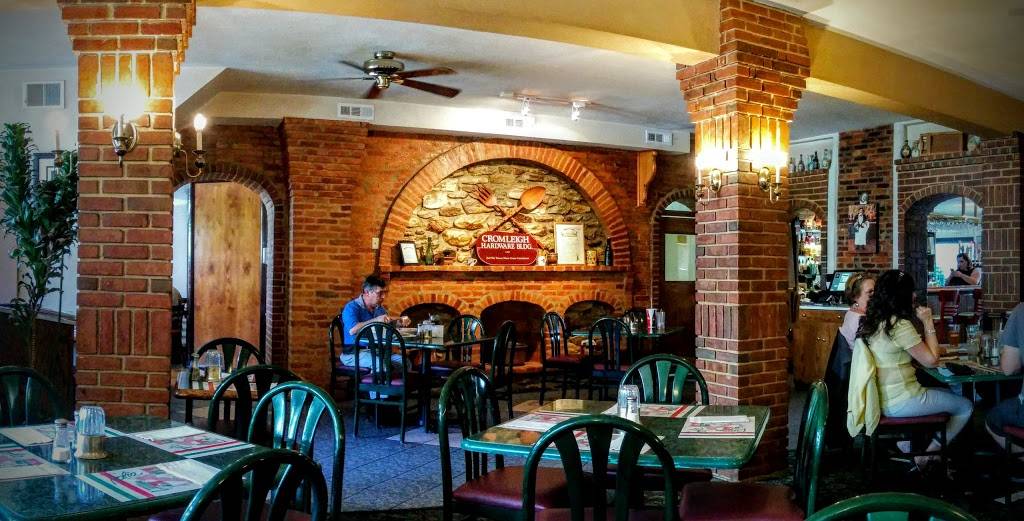 Rocco & Annas Ristorante | restaurant | 302 Main St, Parkesburg, PA 19365, USA | 6108573751 OR +1 610-857-3751