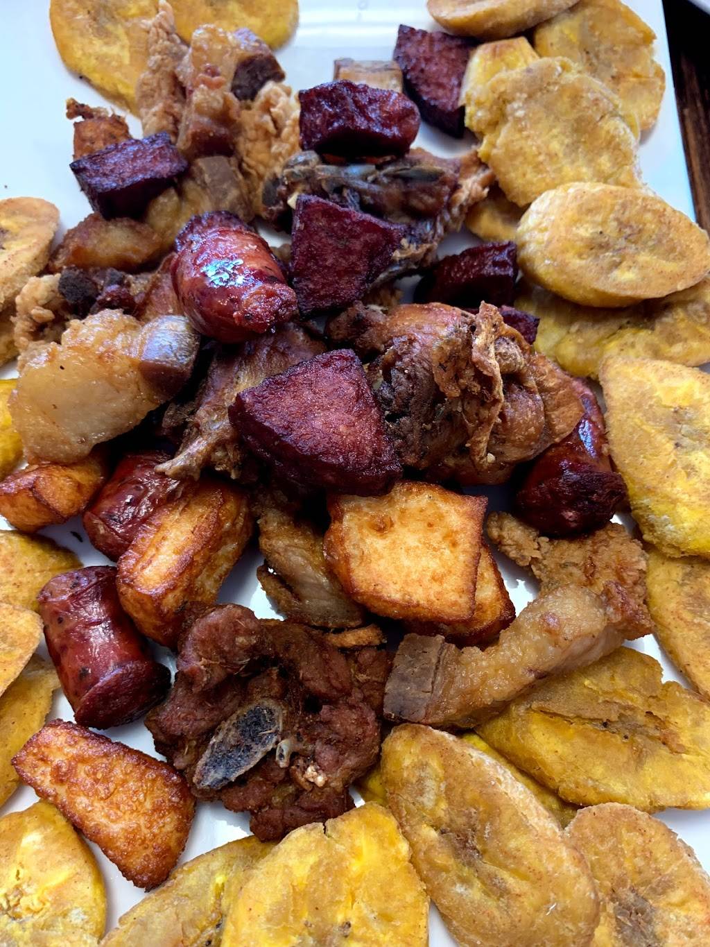 Carbon y Leña | restaurant | 6033 Baltimore Ave, Riverdale, MD 20737, USA | 2407647010 OR +1 240-764-7010