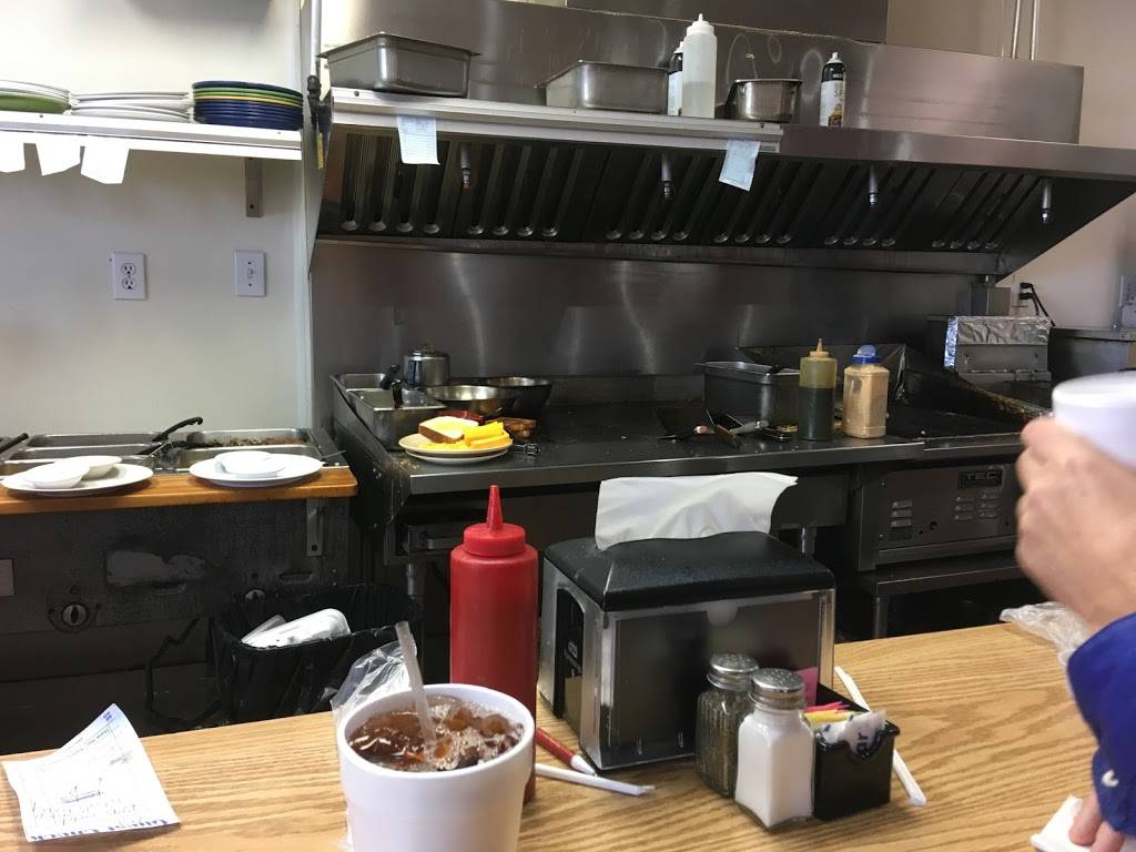 Dannys Cafe | restaurant | 110 W Front St, Burlington, NC 27215, USA | 3362264422 OR +1 336-226-4422