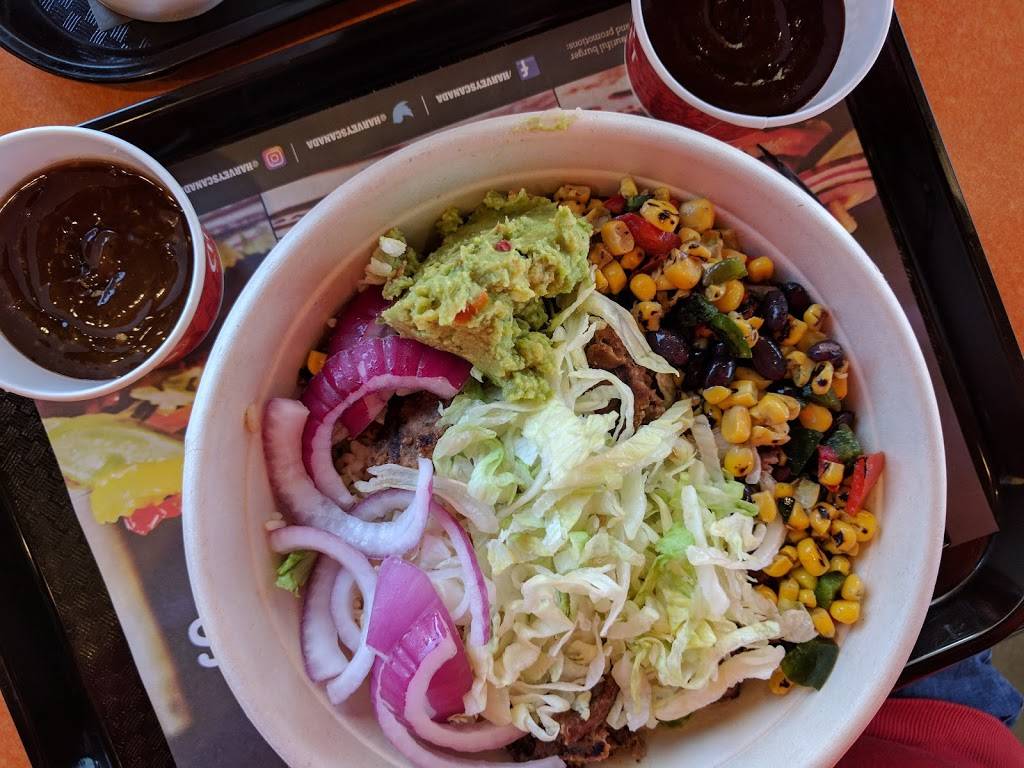 Harveys | restaurant | 830 Niagara St, Welland, ON L3C 1M3, Canada | 9057354040 OR +1 905-735-4040