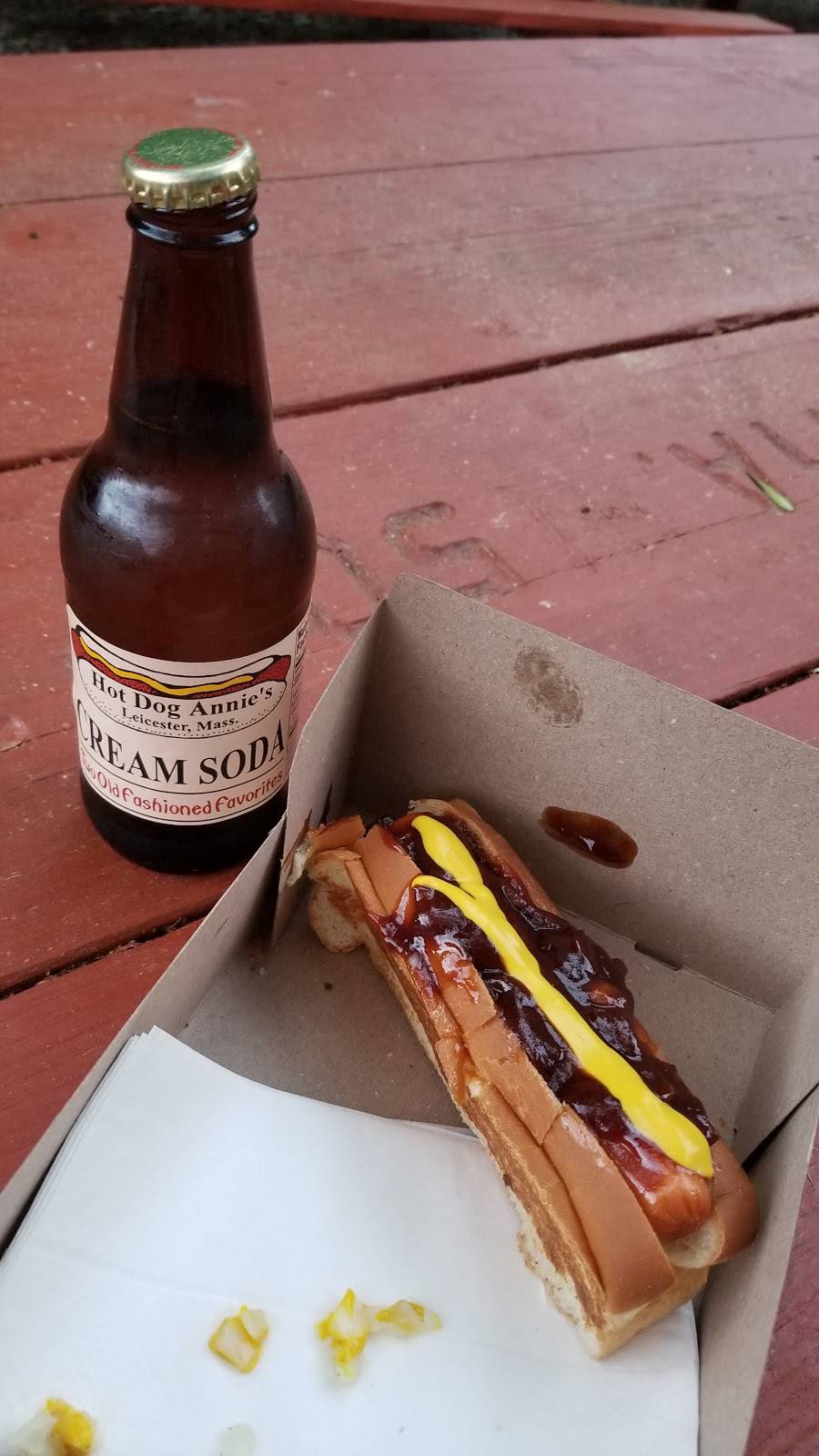 Hot Dog Annies | restaurant | 244 Paxton St, Leicester, MA 01524, USA | 5088929059 OR +1 508-892-9059