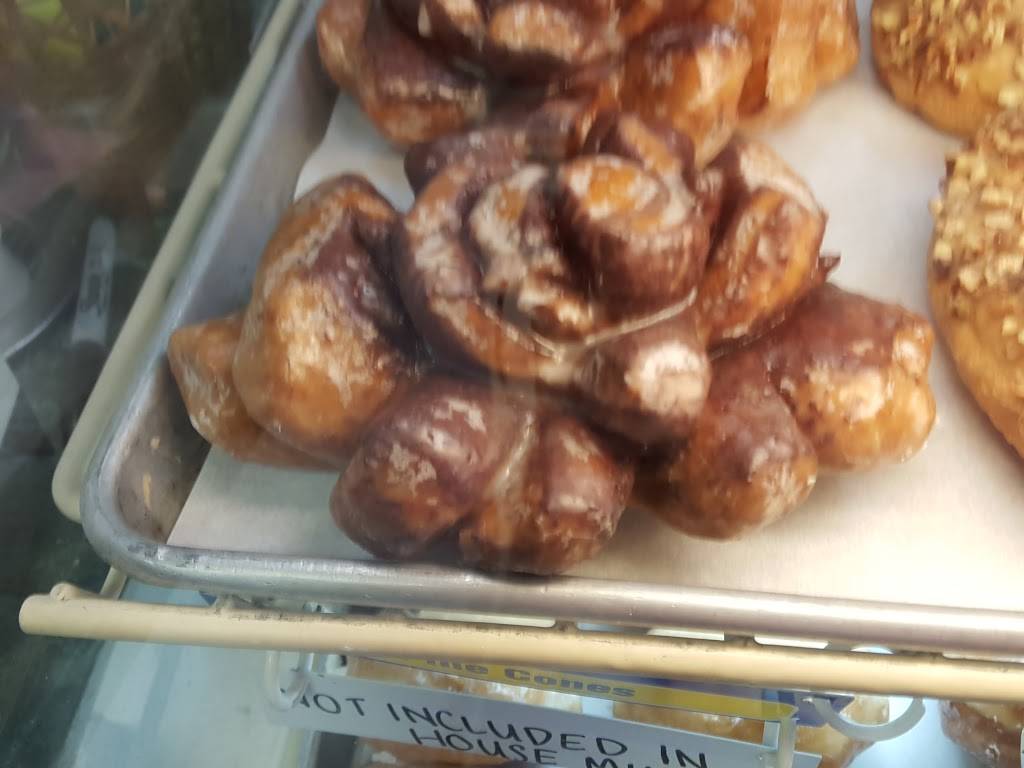 Daylight Donuts | meal delivery | 1285 State Road 135 Suite 7, Box 1, Greenwood, IN 46142, USA | 3178829530 OR +1 317-882-9530