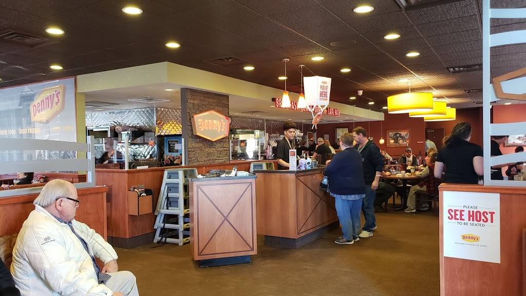 Dennys | restaurant | 489 Emily Dr, Clarksburg, WV 26301, USA | 3046225114 OR +1 304-622-5114