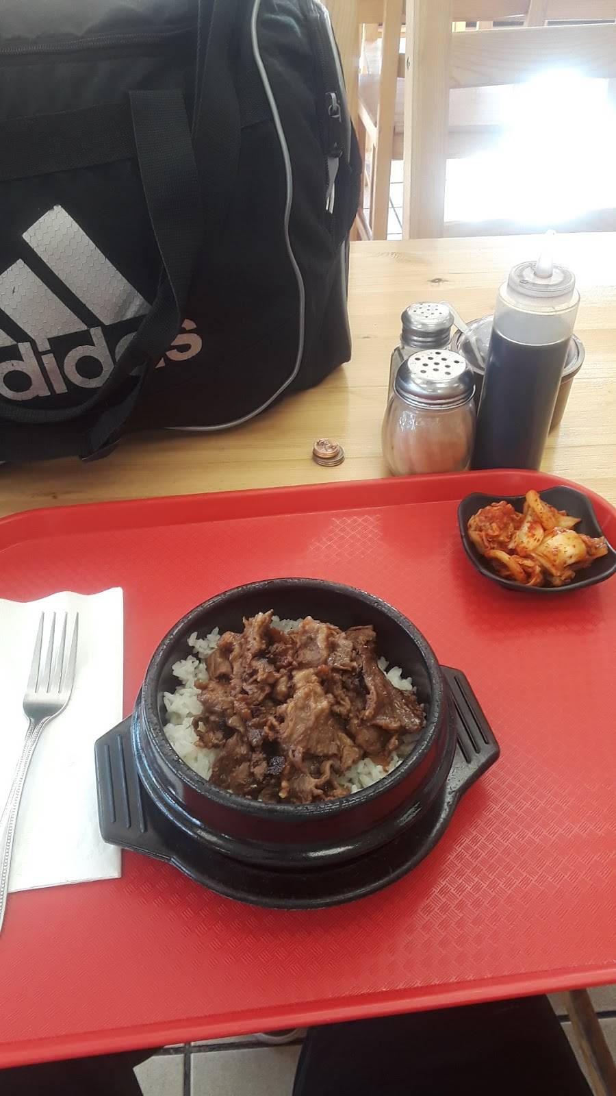 Sopita Ramen Hoover | restaurant | 2201 Pico Blvd #A, Los Angeles, CA 90006, USA | 3232195294 OR +1 323-219-5294