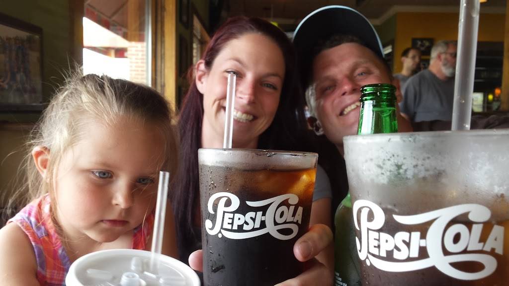 Applebees Grill + Bar | restaurant | 1189 E Lynchburg Salem Turnpike, Bedford, VA 24523, USA | 5405864026 OR +1 540-586-4026