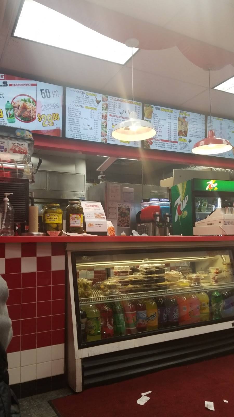 JJ Fish and Chicken ???????????? | meal takeaway | 5401 S Wentworth Ave #4W, Chicago, IL 60609, USA | 7732681600 OR +1 773-268-1600