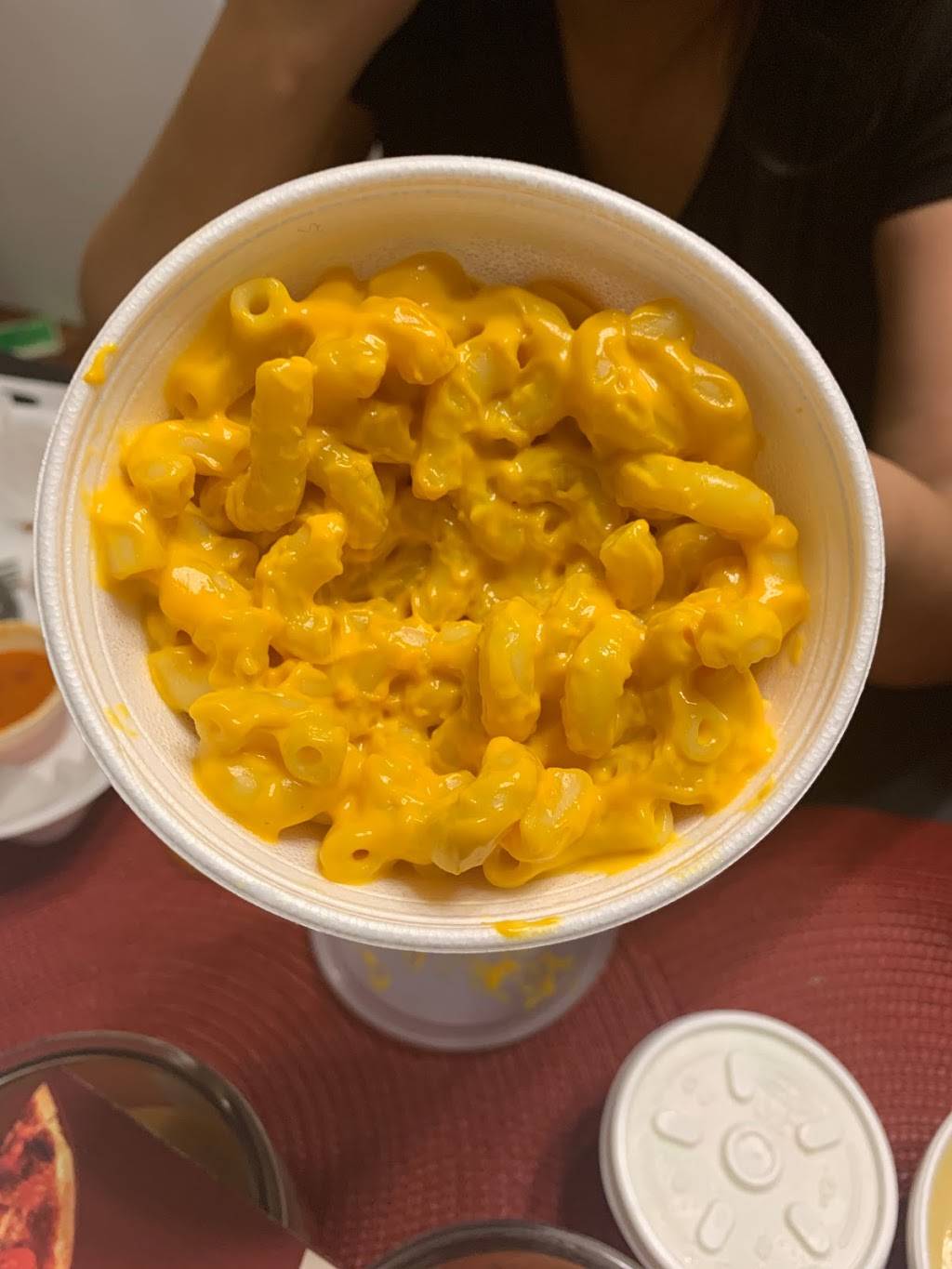 Golden Chicken | meal takeaway | 3032 South 13th Street, Milwaukee, WI 53215, USA | 4143837010 OR +1 414-383-7010