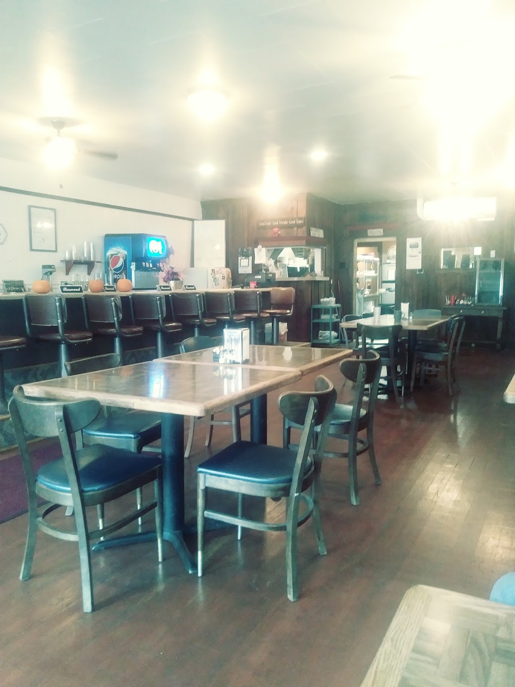 LaCrosse Café | restaurant | 204 S Main St, LaCrosse, WA 99143, USA | 5095493528 OR +1 509-549-3528