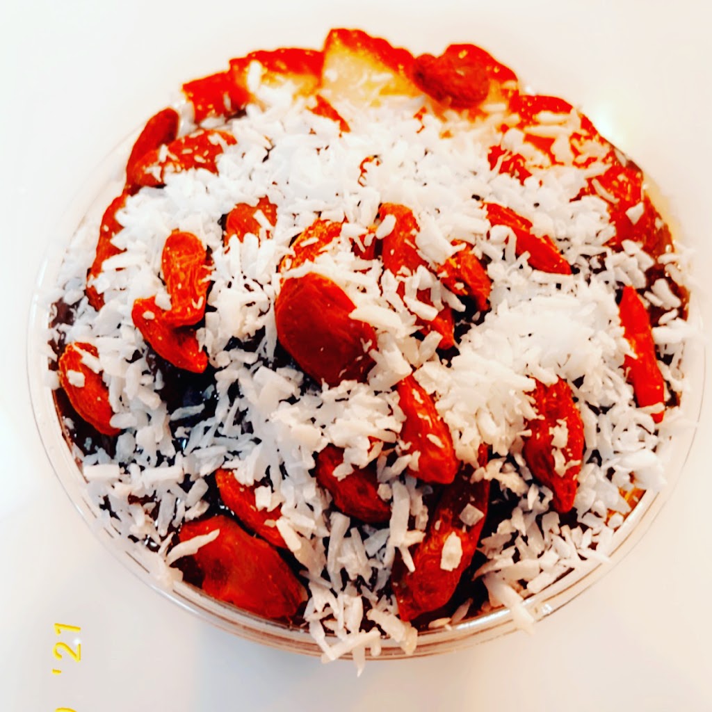 Oakberry Açaí Bowls & Smoothies | Biltmore Phoenix | restaurant | 2502 E Camelback Rd #103, Phoenix, AZ 85016, USA | 6029552315 OR +1 602-955-2315